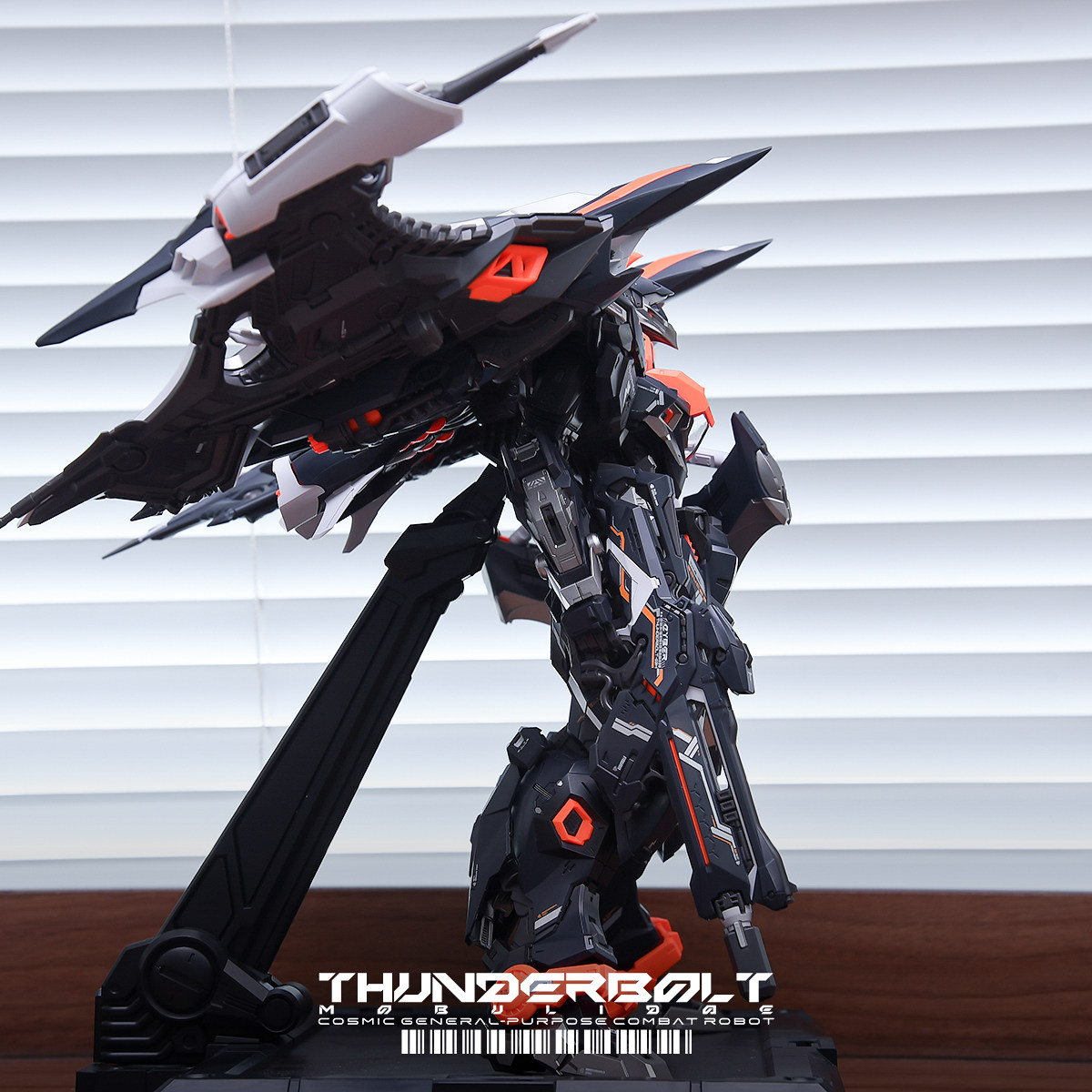 INERA Infinite Line UMD Series – Model Kit Oberon recenzja i cena