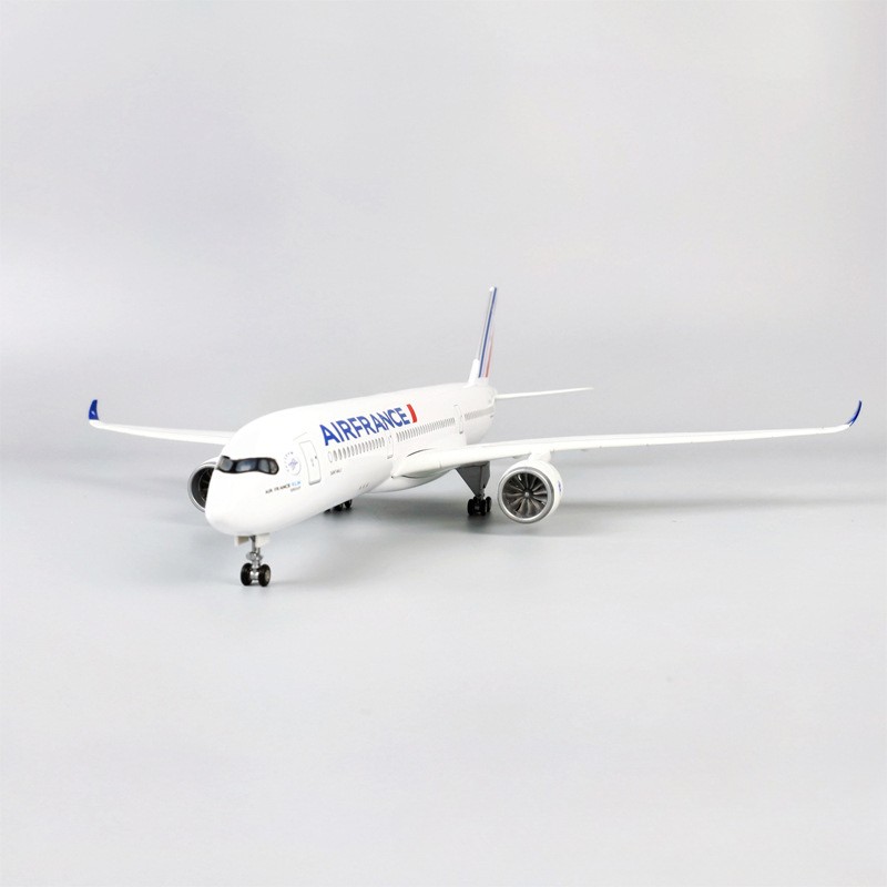 Model samolotu Air France A350 – Model Kit Simulator recenzja i cena