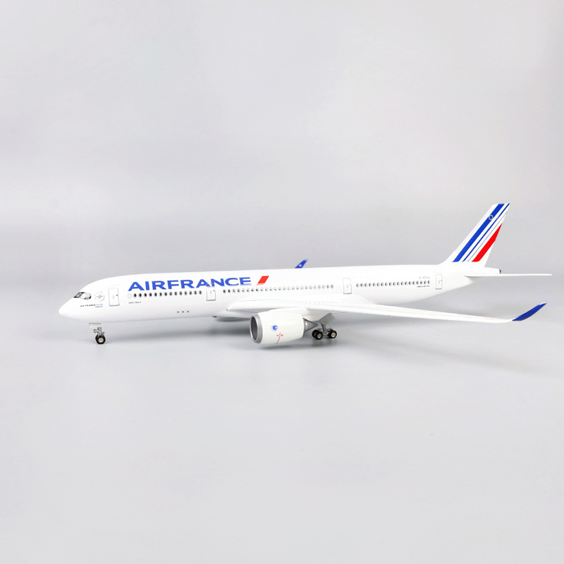 Model samolotu Air France A350 – Model Kit Simulator recenzja i cena